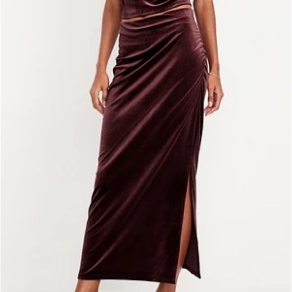 EARTHBOUND Elegant Purple Velvet Women's Skirt